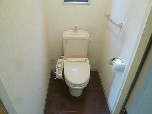 トイレ(同タイプのお部屋の写真です)