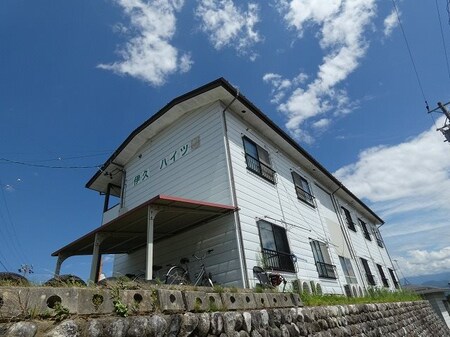 伊久間ハイツ３外観写真