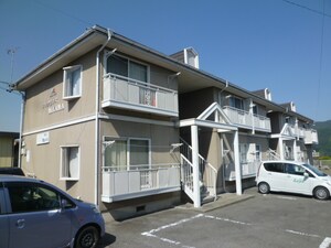 伊北青山ハイツ外観写真