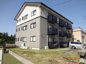 宮の森ハイツ外観写真