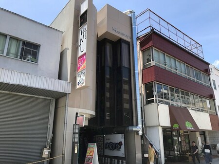 まなまゆビル外観写真