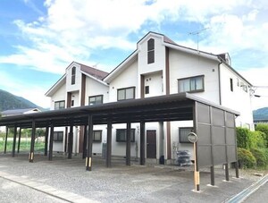 アイリスタムラ外観写真