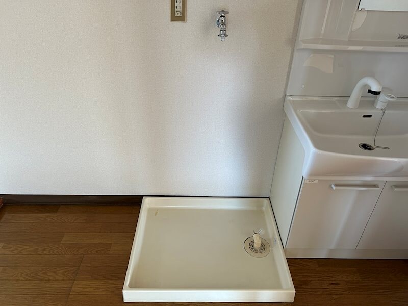 物件内観写真15　(洗濯機設置スペース)