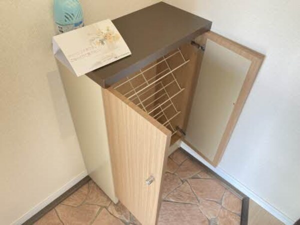 玄関(201の参考画像です。)