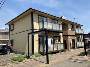 サンビレッジ石芝Ａ外観写真