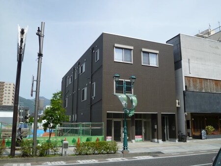 吉田屋ビル外観写真