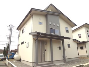 岡田松岡松澤貸家外観写真
