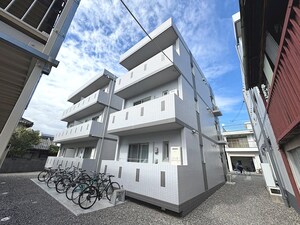 Pleasant Court外観写真