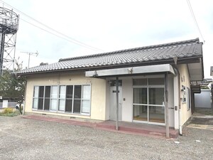 岡田常田貸家外観写真