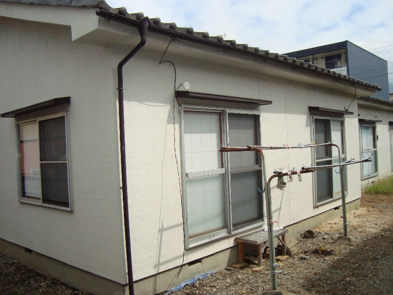 横内筑摩戸建貸家