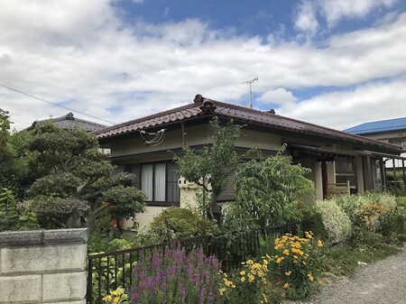 里山辺白鳥貸家外観写真