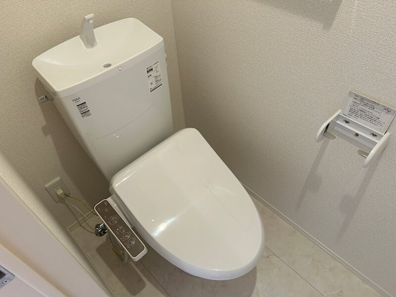 物件内観写真2　(同じメーカーの類似物件です。)