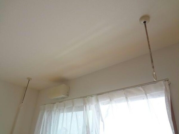 その他設備(室内物干し)