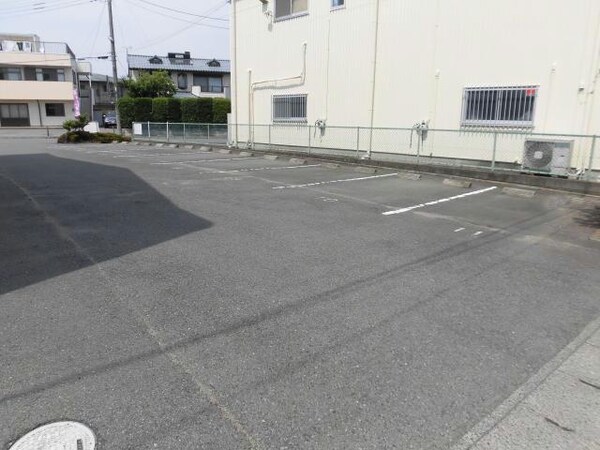 駐車場(駐車場)