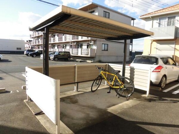 駐輪場(駐輪場)
