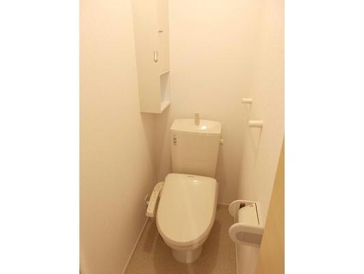 物件内観写真13　(温水洗浄便座)