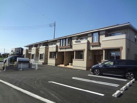 ミニヨンパレⅡ（三和町）外観写真