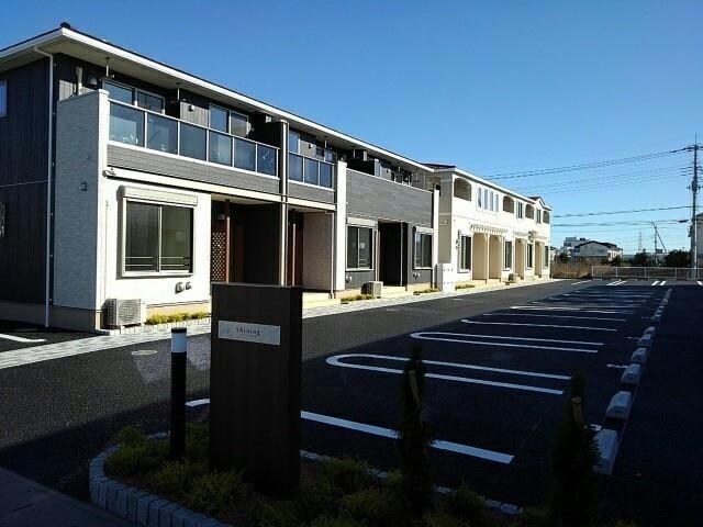 物件外観写真2　(駐車場)