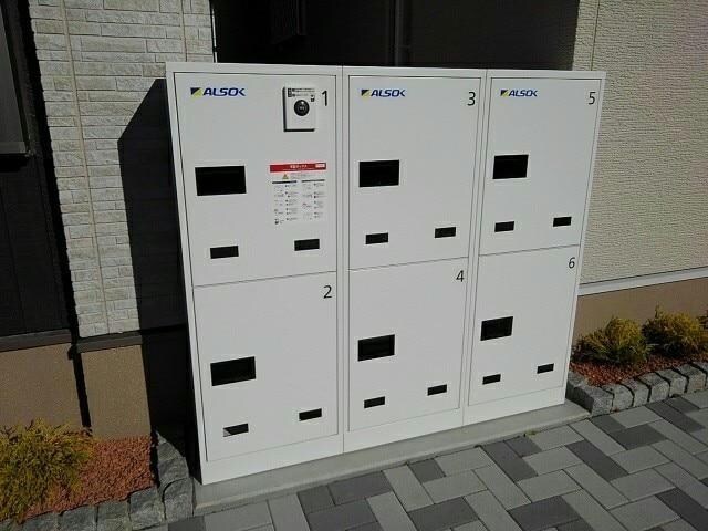物件外観写真3　(宅配ボックス)