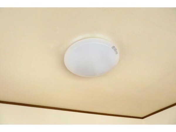その他設備(北側洋室照明器具付き)