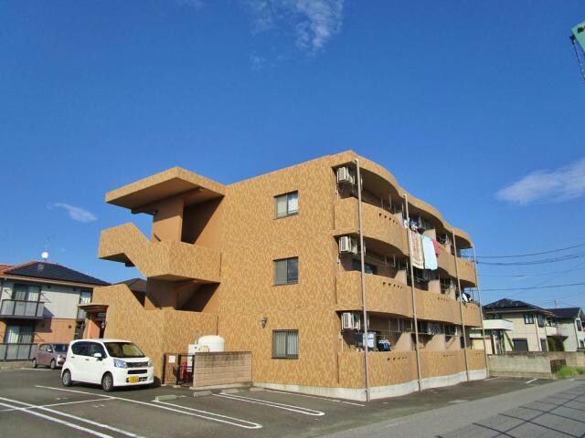 ストロベリーフィールド（連取本町）の物件外観写真