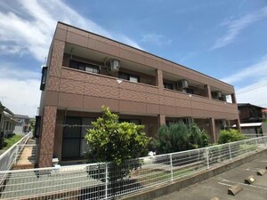スプリームミカ外観写真