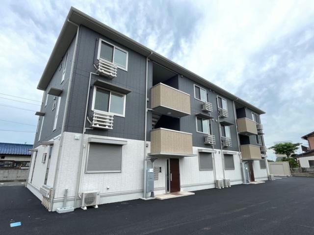 ティアラ（昭和町）