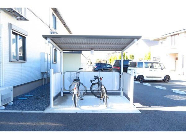 駐輪場(屋根付き駐輪場)