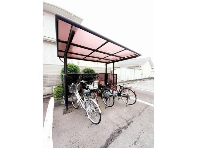 駐輪場(屋根付き駐輪場)