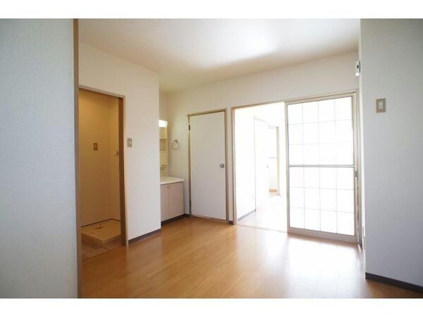 リビングダイニング