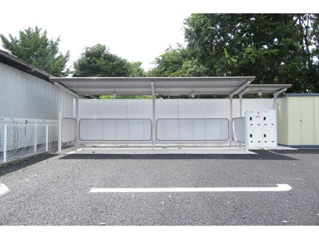 物件外観写真3　(駐輪場)