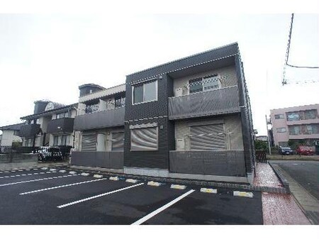 リバトーン令和（連取本町）外観写真