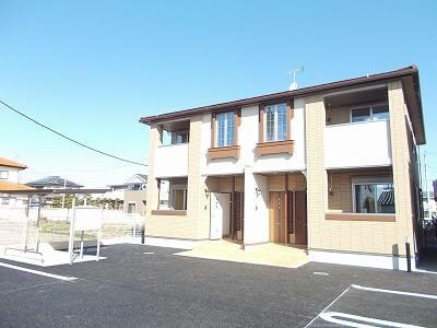 ラ・ポルテA（連取町）の物件外観写真