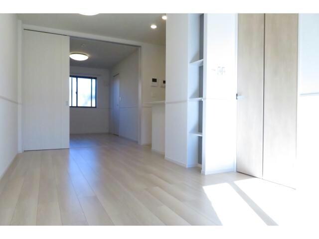 物件内観写真9　(リビング)