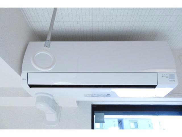 物件内観写真10　(リビングエアコン)