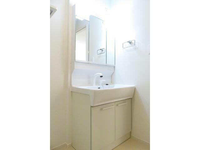 物件内観写真24　(洗面台)