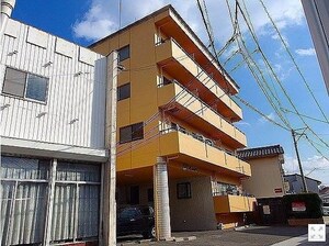ディーズマンション外観写真