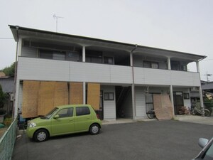 生藤アパート外観写真