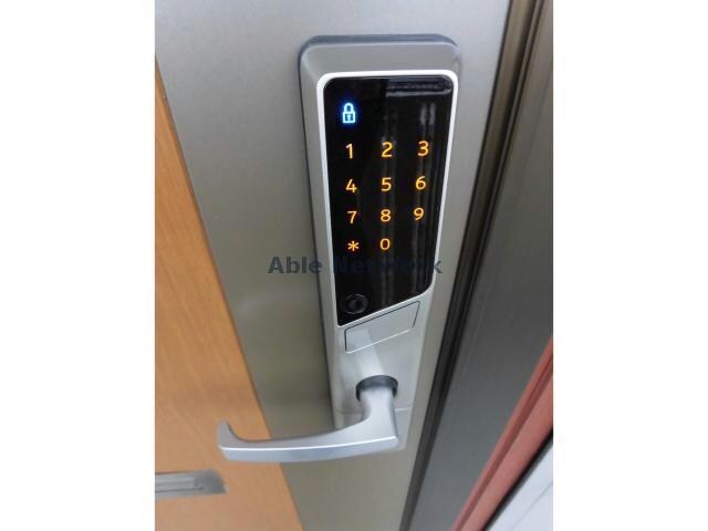 物件内観写真6　(201電子ロック)