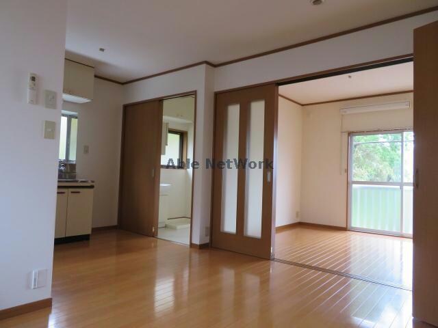 スティルライフ桜木のリビングダイニング