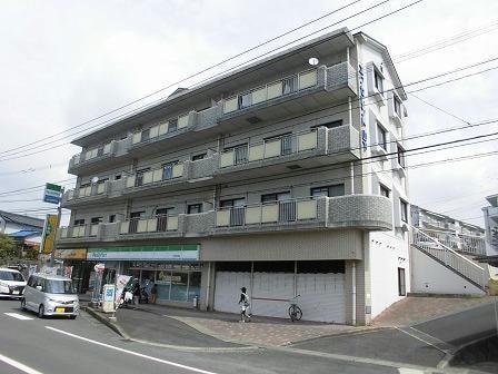 エクセレント山下の物件外観写真