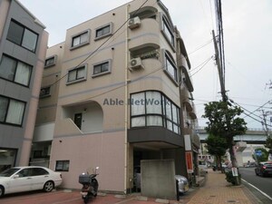 しげるビル外観写真