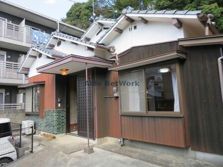 八幡町貸家外観写真