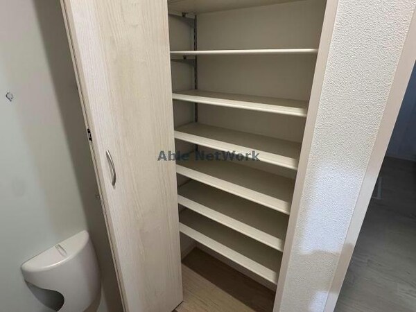 収納
