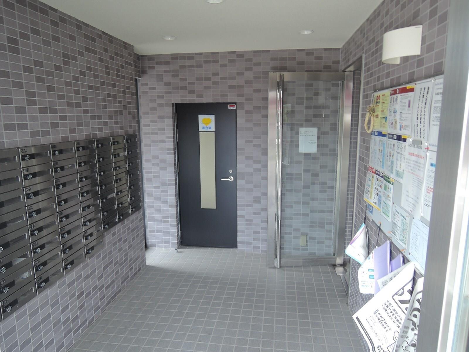 物件内観写真18　(エントランス)