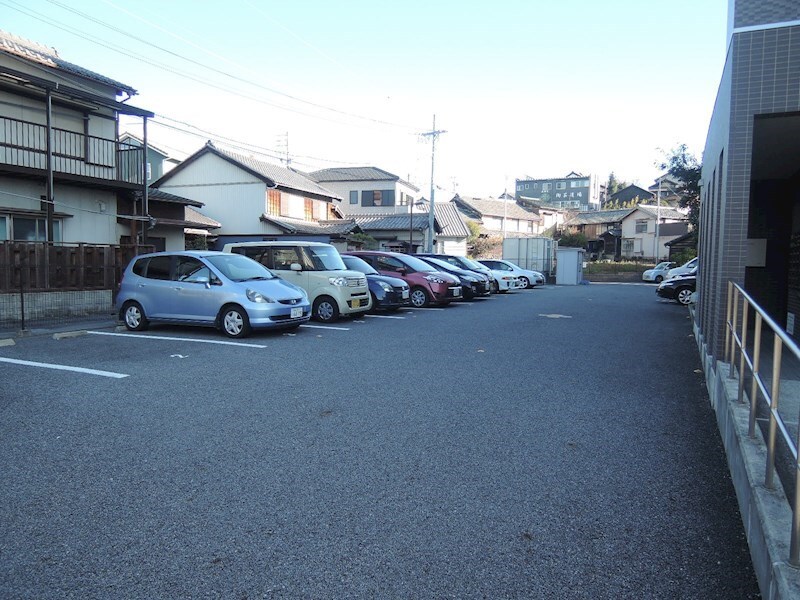 物件内観写真20　(駐輪所)