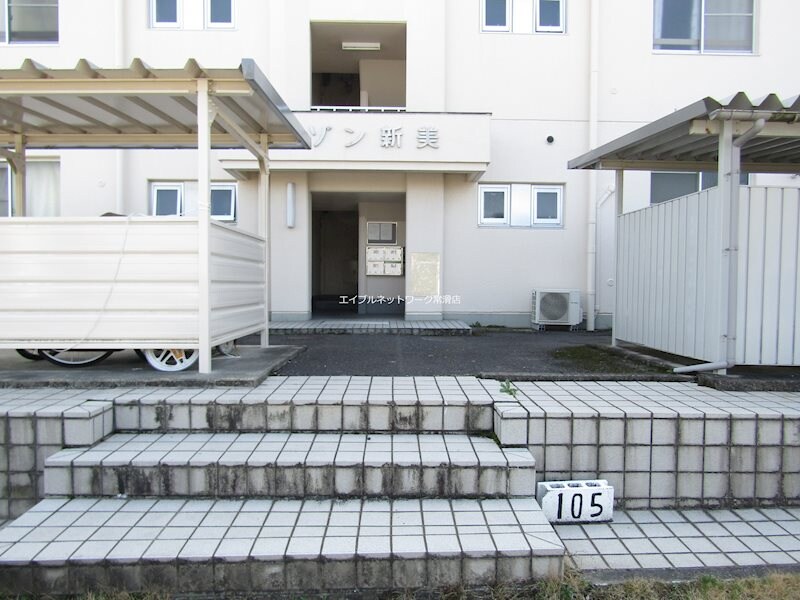 物件内観写真2　(エントランス)