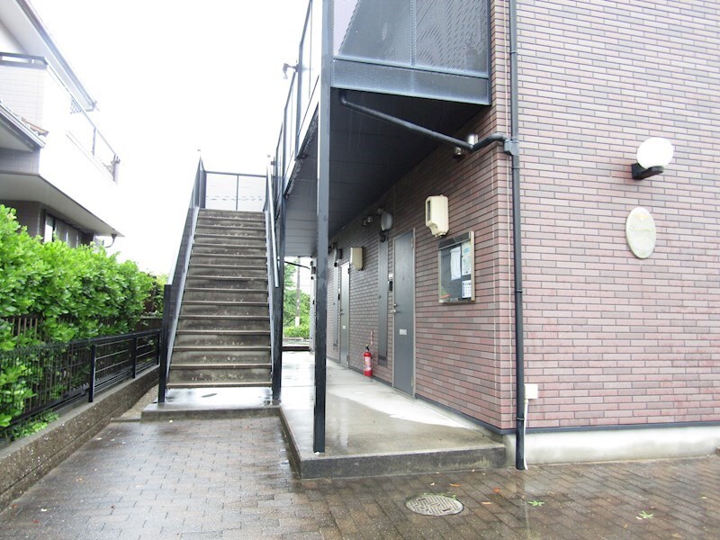 物件内観写真10　(エントランス)