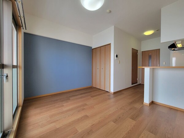 その他部屋・スペース(※アクセントクロスはお部屋により異なります。（写真は406号)