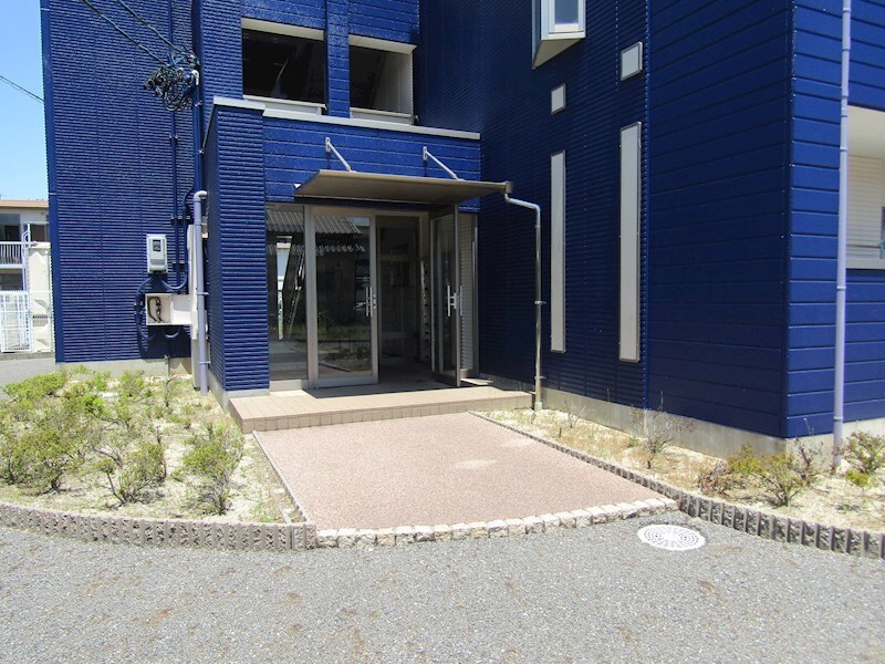 物件内観写真11　(エントランス)